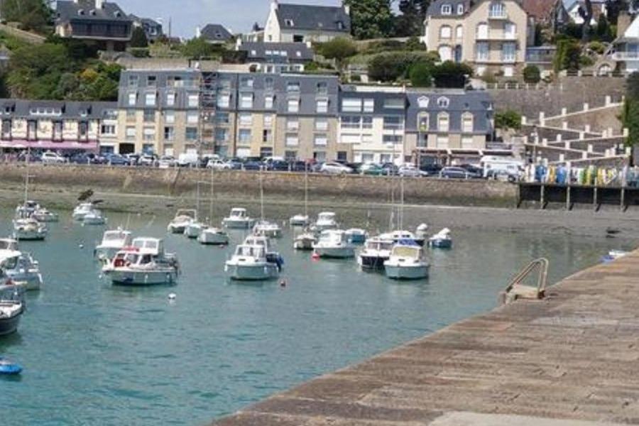 Au Bruit Des Vagues Apartment Binic Bagian luar foto