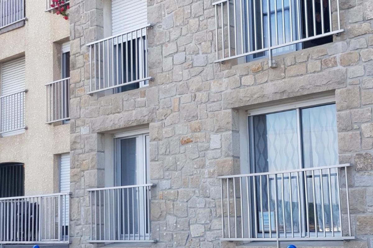 Au Bruit Des Vagues Apartment Binic Bagian luar foto
